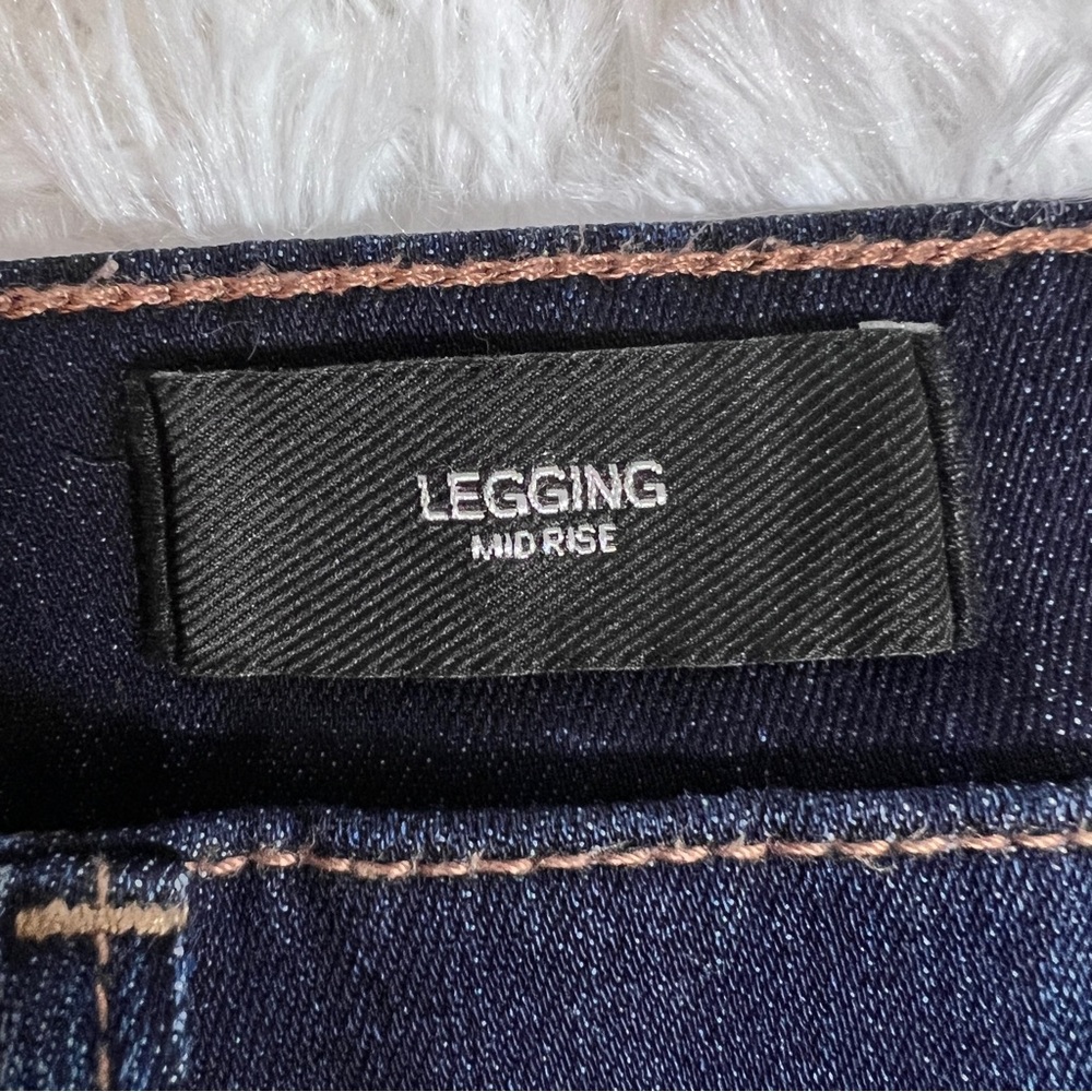 EXPRESS Distressed Mid Rise Jean Legging - Picture 3 of 5